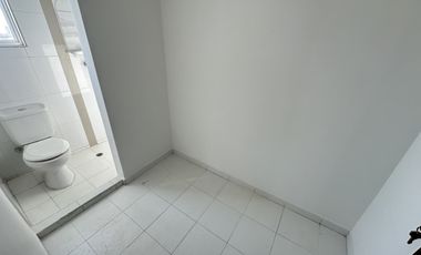 apartamento en arriendo/venta en el porvenir. Cod V105438