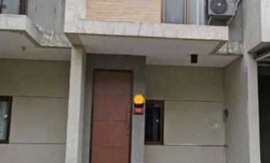 Rumah siap huni Pantai Mentari Listrik 3300 watt umsse