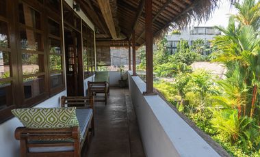 Leasehold - Tropical Estate with Huge Garden - Walking Distance to Berawa Beach, Canggu, Bali