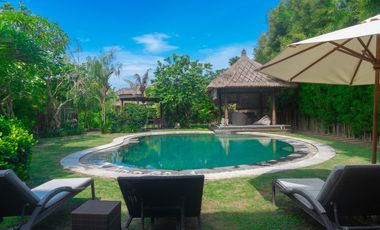 Leasehold - Tropical Estate with Huge Garden - Walking Distance to Berawa Beach, Canggu, Bali