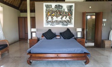 Leasehold - Tropical Estate with Huge Garden - Walking Distance to Berawa Beach, Canggu, Bali