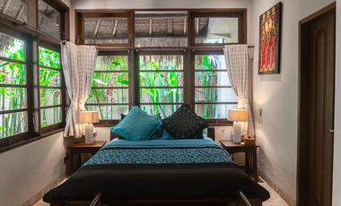 Leasehold - Tropical Estate with Huge Garden - Walking Distance to Berawa Beach, Canggu, Bali