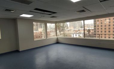 Oficina en Arriendo en General del Canto / Providencia