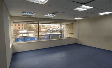 Oficina en Arriendo en General del Canto / Providencia