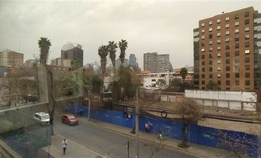 Oficina en Arriendo en General del Canto / Providencia