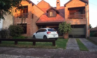 IMPORTANTE CHALET DE 7 AMB