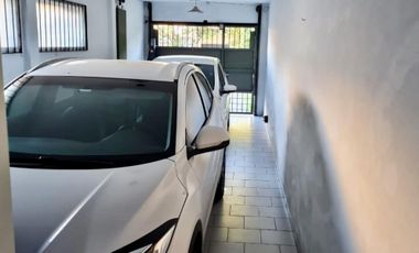 IMPORTANTE CHALET DE 7 AMB