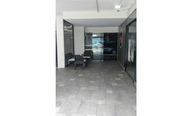 LOCAL DE 104 MTS2 EN PREMIER  PLAZA , BRISAS DEL GOLF