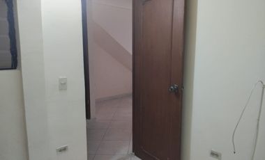 apartamento en arriendo en rosaleda. Cod A9432891