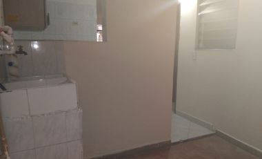 apartamento en arriendo en rosaleda. Cod A9432891