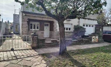 Casa para 2 Familias en venta en Parque San Martin