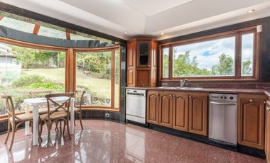 casa en venta en fusca. Cod V4951