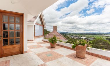 casa en venta en fusca. Cod V4951