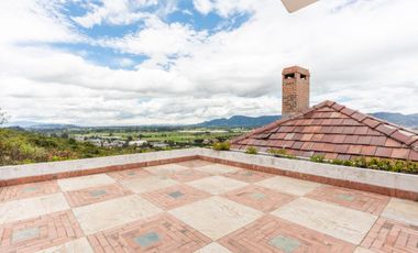 casa en venta en fusca. Cod V4951