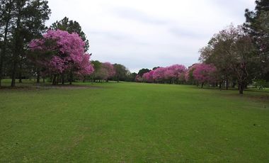 RC-Alquila CASA-CHALET-B° GOLF CLUB-Corrientes