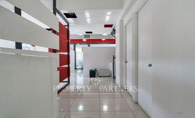 Gran Oficina Duplex en Ciudad Empresarial (UF 51/m2)!!!