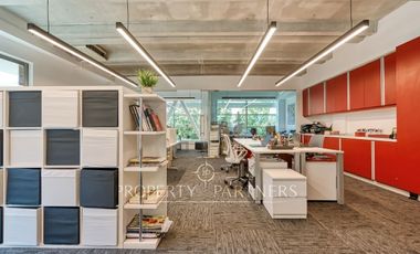Gran Oficina Duplex en Ciudad Empresarial (UF 51/m2)!!!