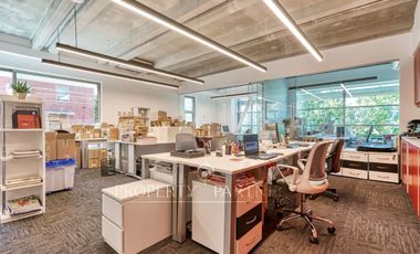 Gran Oficina Duplex en Ciudad Empresarial (UF 51/m2)!!!