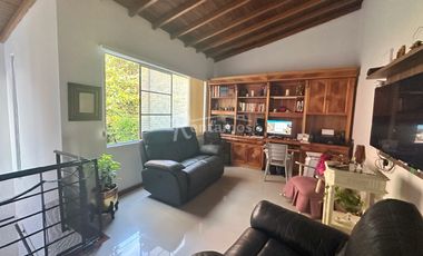 casa en venta en loma benedictino. Cod V776523