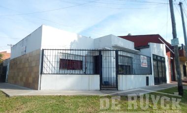 Casa en venta en Ezpeleta Oeste