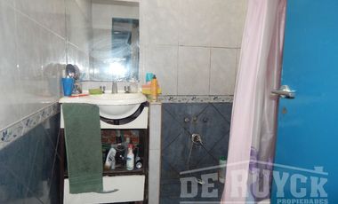 Casa en venta en Ezpeleta Oeste