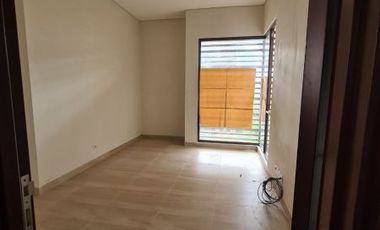 Disewakan Rumah Eminent Cluster Prestigia BSD City Tangerang Murah Bagus*