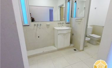 ALQUILER PERMANENTE CORDOBA VILLA CARLOS PAZ Casa 6 amb piscina