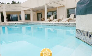 ALQUILER PERMANENTE CORDOBA VILLA CARLOS PAZ Casa 6 amb piscina