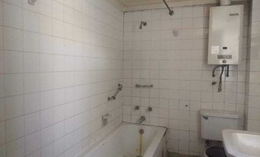 OPORTUNIDAD CASA VENTA COLINDANTE BARRIO ITALIA
