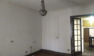 OPORTUNIDAD CASA VENTA COLINDANTE BARRIO ITALIA