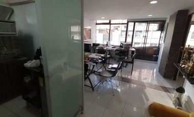 OFICINA EN VENTA UBICADA EN MEDELLÍN SECTOR LA CANDELARIA