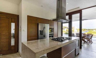 CASA EN VENTA CON ALBERCA Y ROOF GARDEN ,FRACC.EL DORADO RESIDENCIAL