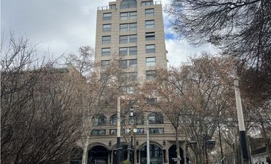 Oficina en calle Montevideo  230 esquina Av. España, Ciudad, Mendoza