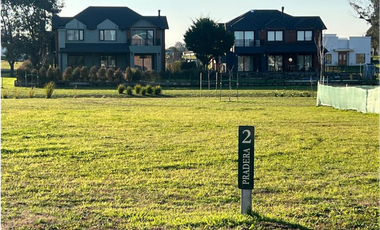 Lote de 713 m2 en Casonas del Haras. Barrio Praderas