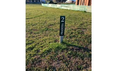 Lote de 713 m2 en Casonas del Haras. Barrio Praderas