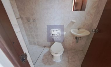 COD. 1234 - SE ARRIENDA CASA - BARRIO: MUTIS