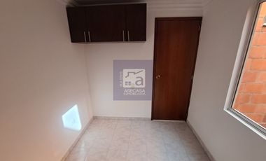COD. 1234 - SE ARRIENDA CASA - BARRIO: MUTIS