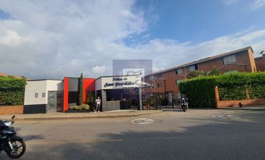 COD. 1234 - SE ARRIENDA CASA - BARRIO: MUTIS