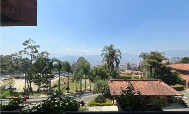 Casa para la venta en El Poblado Cola del Zorro