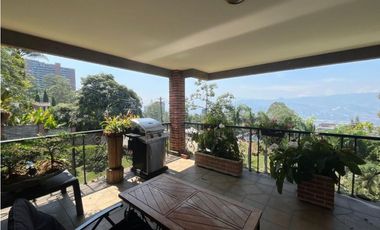 Casa para la venta en El Poblado Cola del Zorro