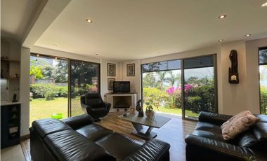 Casa para la venta en El Poblado Cola del Zorro