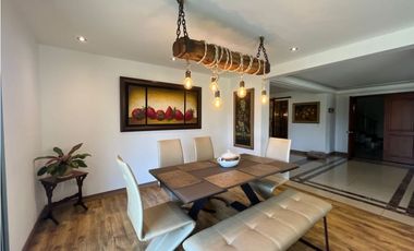 Casa para la venta en El Poblado Cola del Zorro