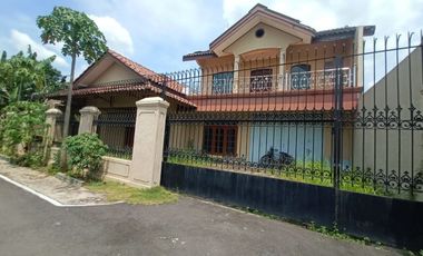 Rumah colomadu dekat bandara