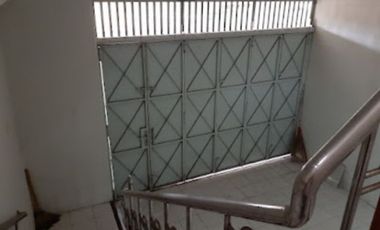 Rumah colomadu dekat bandara