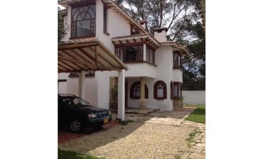 VENTA CASA EN COTA (MC)