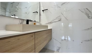 Venta de casa remodelada con piscina en Costa Sur, PH Sunset Coast