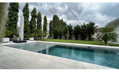 Venta de casa remodelada con piscina en Costa Sur, PH Sunset Coast