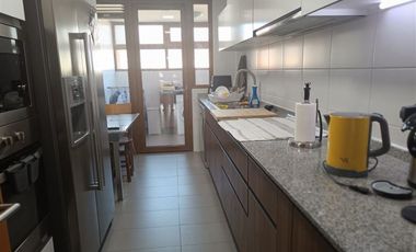 Departamento en venta de 2 dorm. La Dehesa Lo Barnechea