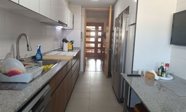 Departamento en venta de 2 dorm. La Dehesa Lo Barnechea