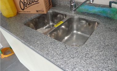 Oficinas en ph 90 m2 en tres plantas / Apto para vivienda